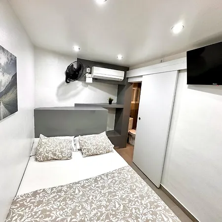 Διαμέρισμα Nuevas Con Bano Privado Frente Al Metro St Mwc Barcelona-fira