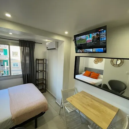 Nuevas Con Bano Privado Frente Al Metro St Mwc Barcelona-fira *