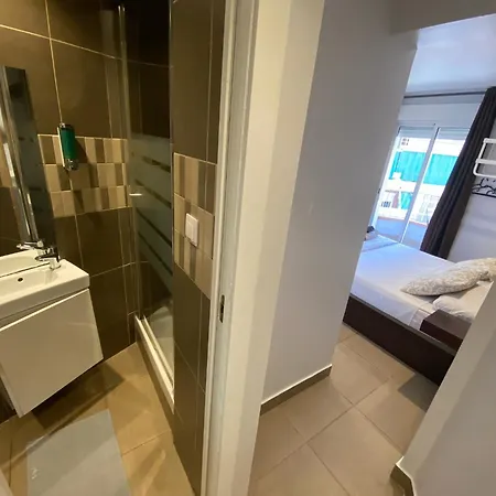 아파트 Nuevas Con Bano Privado Frente Al Metro St Mwc Barcelona-fira 오스피탈레트 데 요브레가트